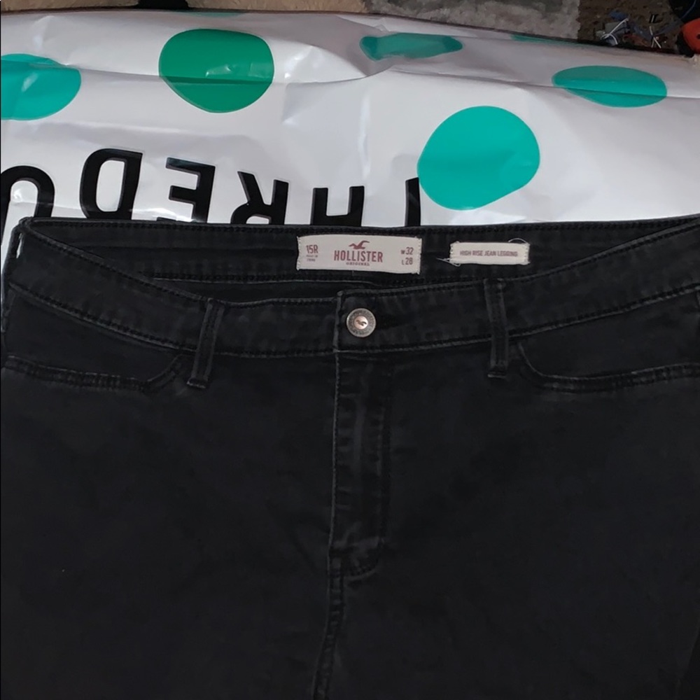 Black Hollister High rise jean leggings